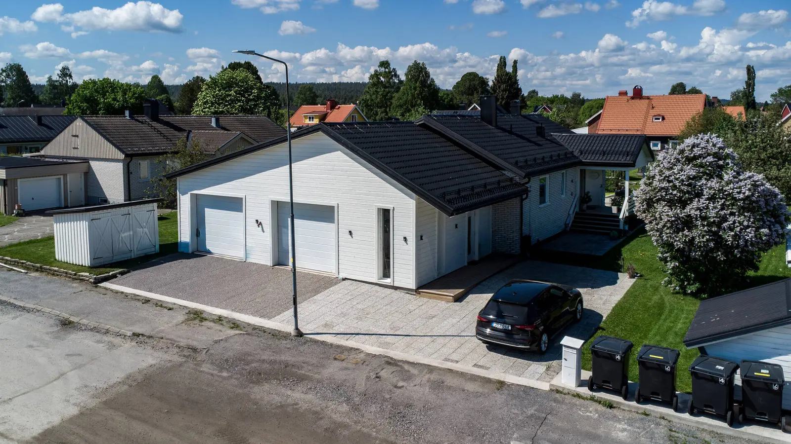 Villa, Klostergatan 44, Skellefteå. Bild 1 av 32