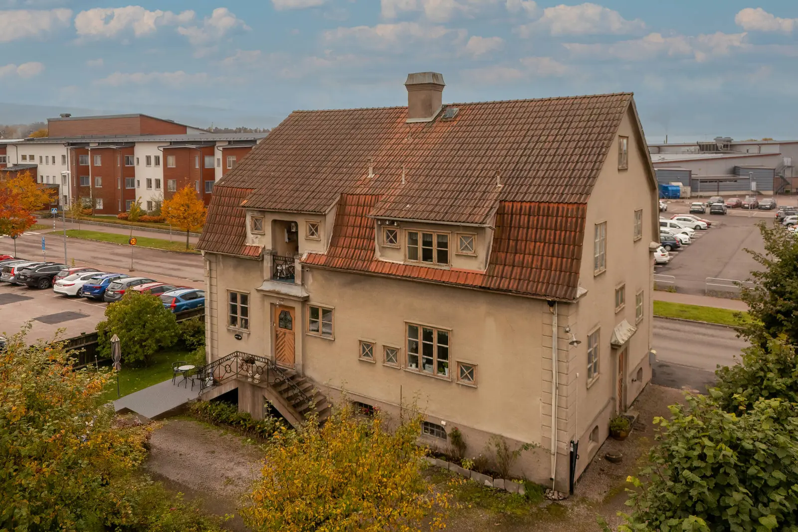 Villa, Västerlånggatan 17, Kristinehamn. Bild 1 av 32