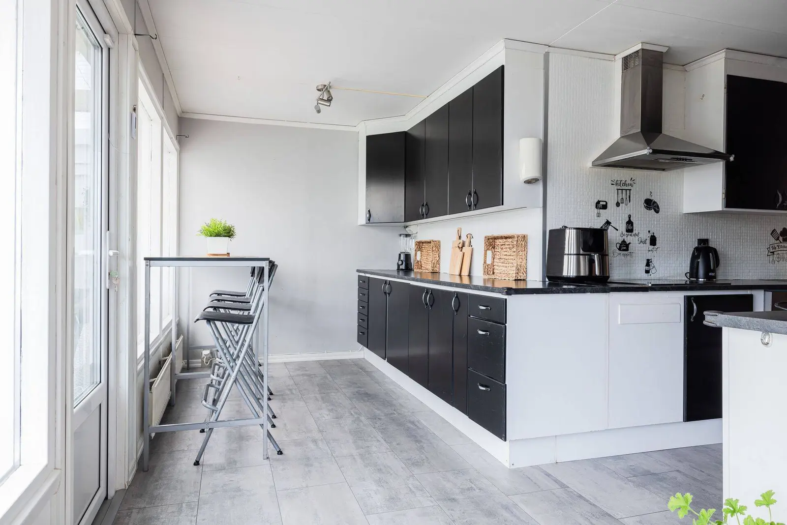 Villa, Orkangatan 11, Motala. Bild 1 av 20