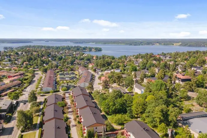 Lägenhet, Drivbänksvägen 13A, Vån 2 (C-1202/1202), Hässelby. Bild 1 av 28