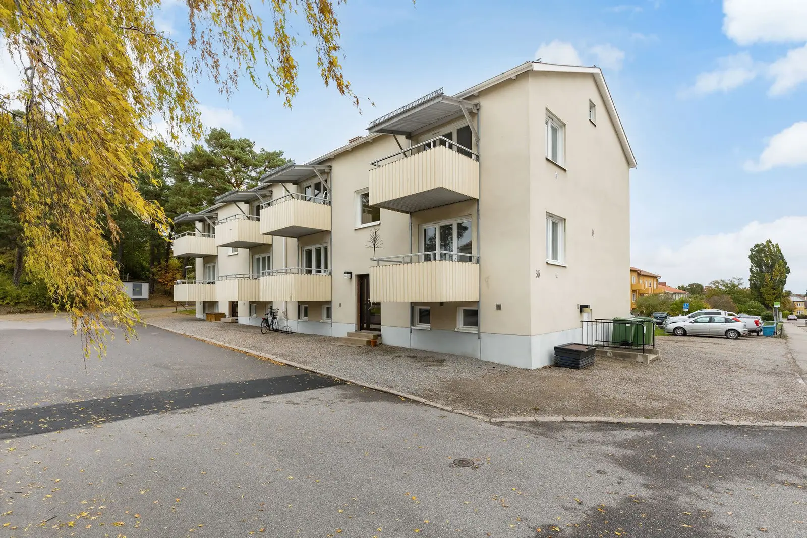 Bild 1 av 24 på Tingstugatan 36A