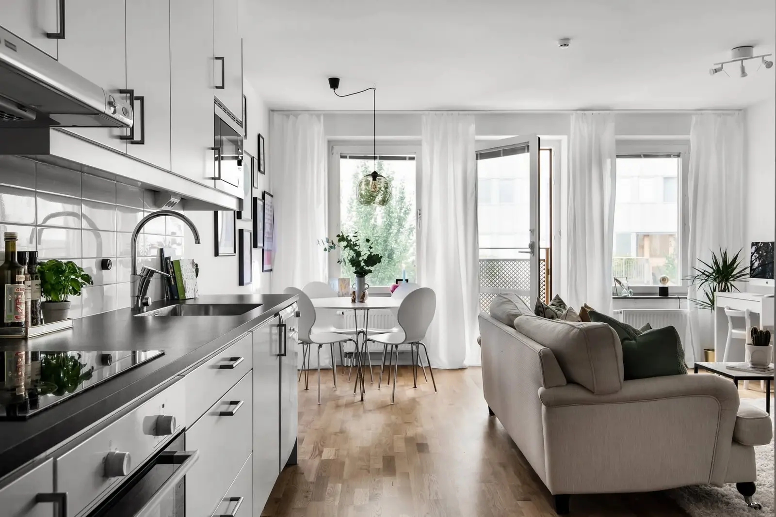 Lägenhet, Östersundsgatan 2, Vån 1 (21013), Vällingby. Bild 1 av 31