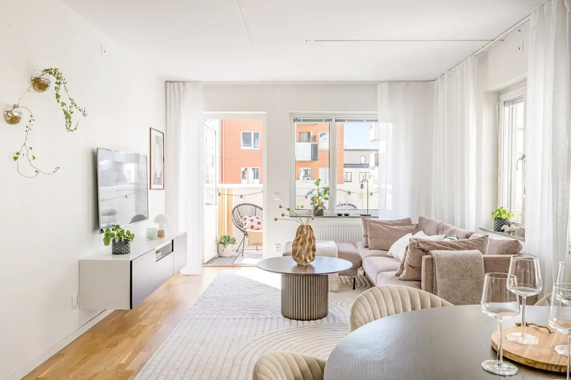 Lägenhet, Våtmarksvägen 60, Solna. Bild 1 av 40