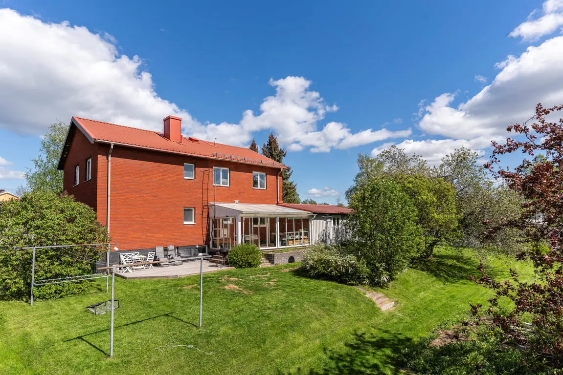 Villa, Skiftesvägen 27, Umeå. Bild 1 av 40