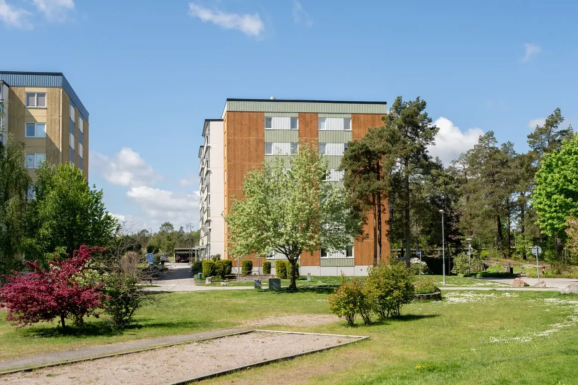 Lägenhet, Fornhöjdsvägen 50, Södertälje. Bild 1 av 14