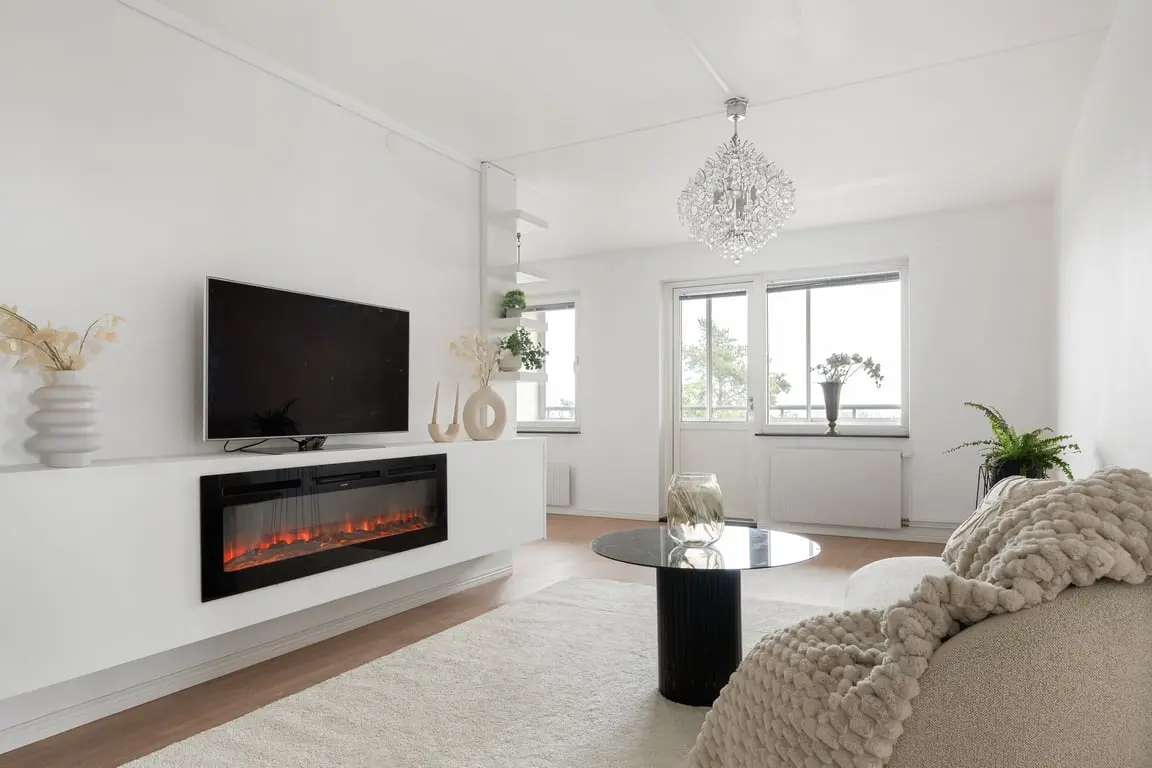 Lägenhet, Fornhöjdsvägen 64, Södertälje. Bild 1 av 19