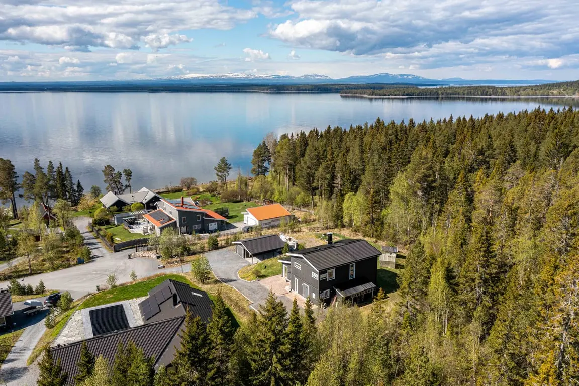 Villa, Härkevägen 54, Östersund. Bild 1 av 20