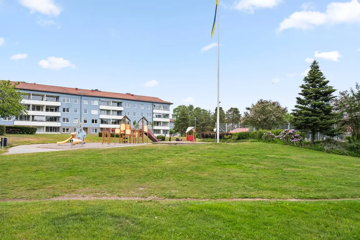 Lägenhet, Vallavägen 19, Haninge. Bild 1 av 35