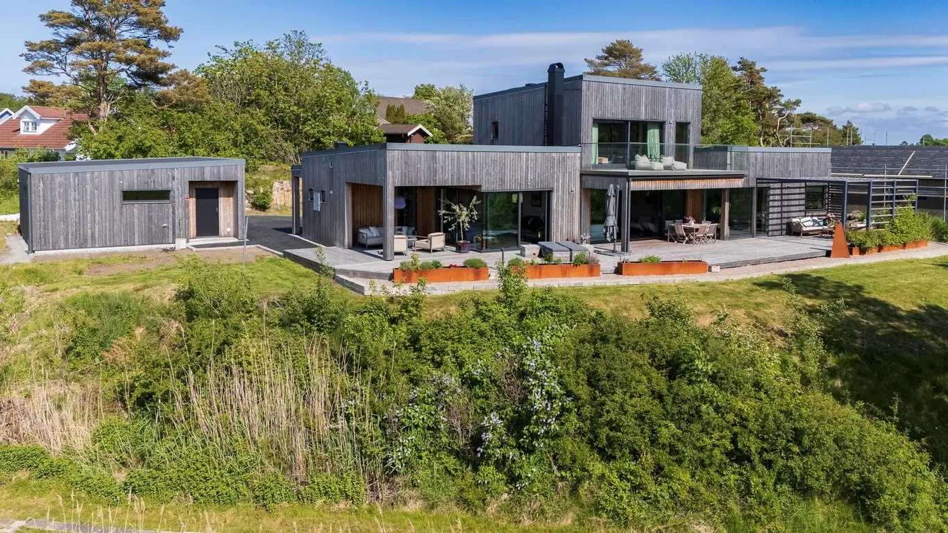 Villa, Landstormsvägen 102, Kungsbacka. Bild 1 av 20