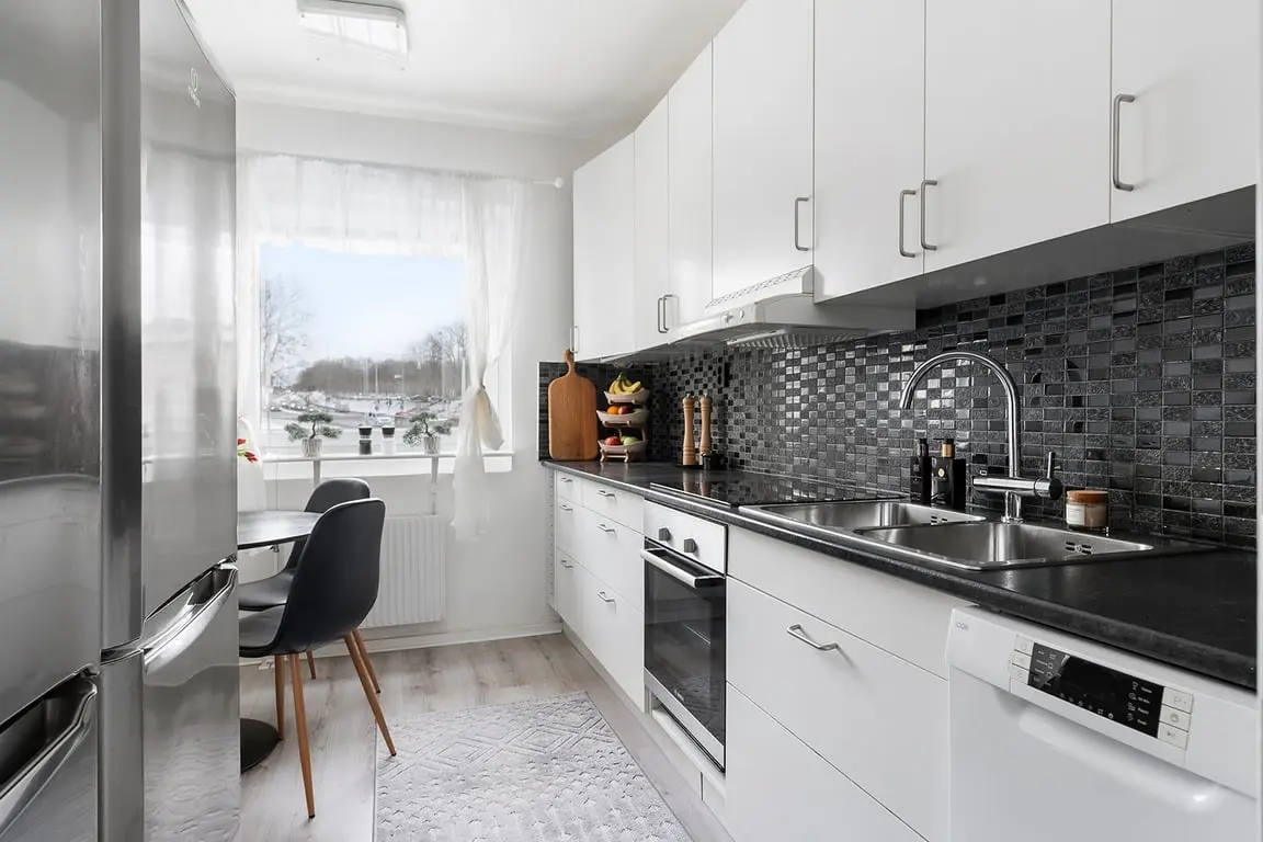 Lägenhet, Östergatan 2B, Södertälje. Bild 1 av 17