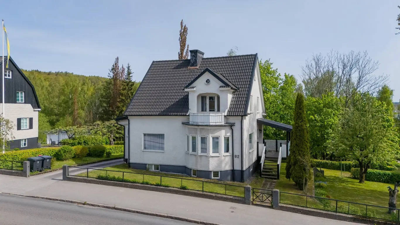 Villa, Alingsåsvägen 82, Borås. Bild 1 av 26