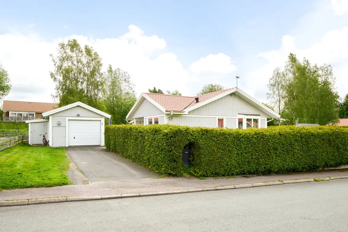 Bild 1 av 32 på Grengatan 12