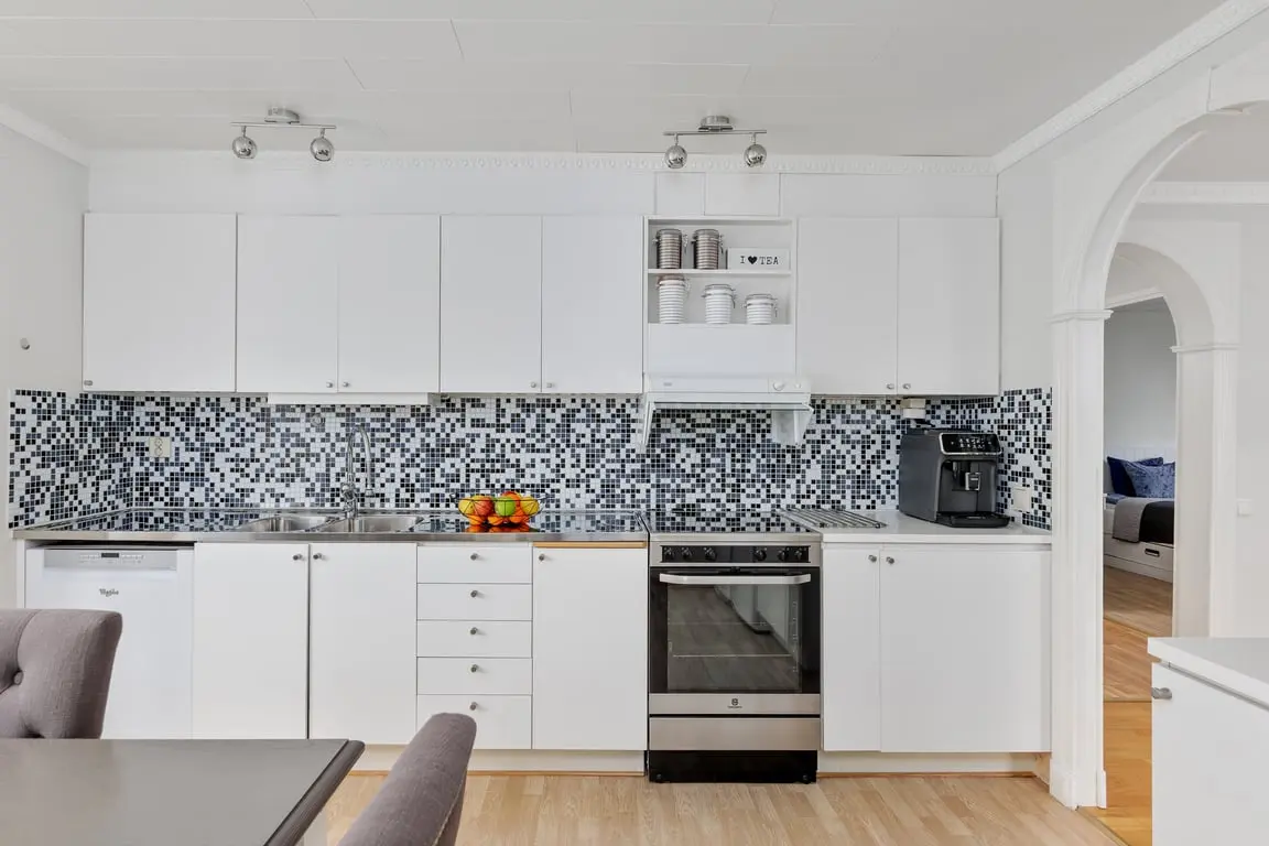Apartment, Vatt-Annas Väg 21, Södertälje. Photo 1 of 25
