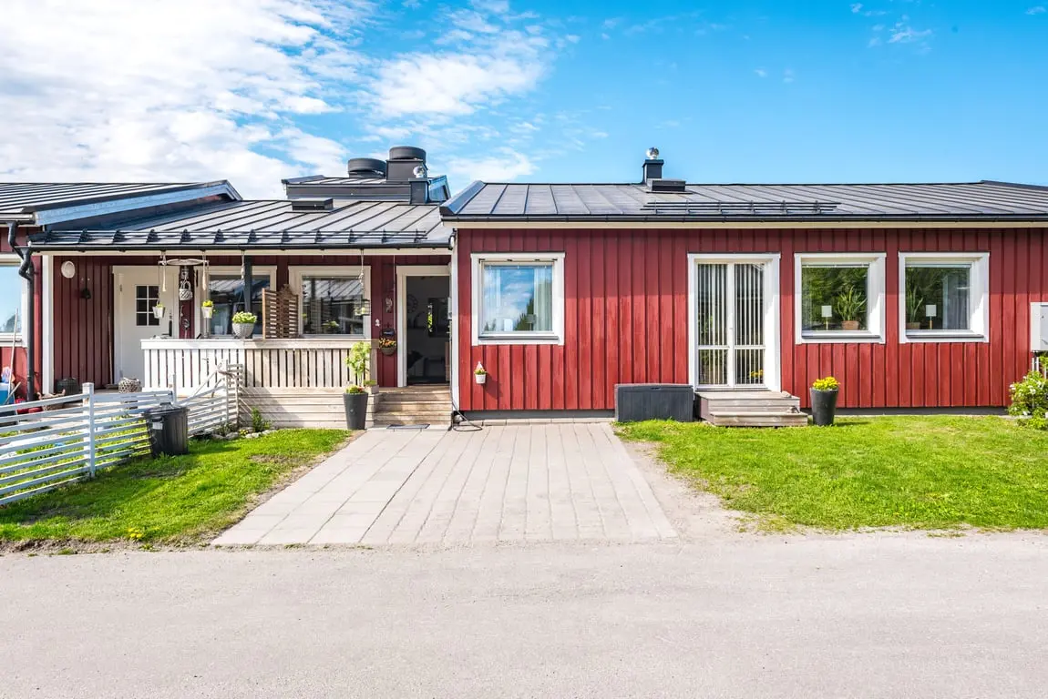 House, Skravsättsvägen 12, Sundsvall. Photo 1 of 40