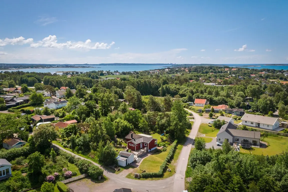 House, Södra Skjutbanevägen 30, Kungsbacka. Photo 1 of 36