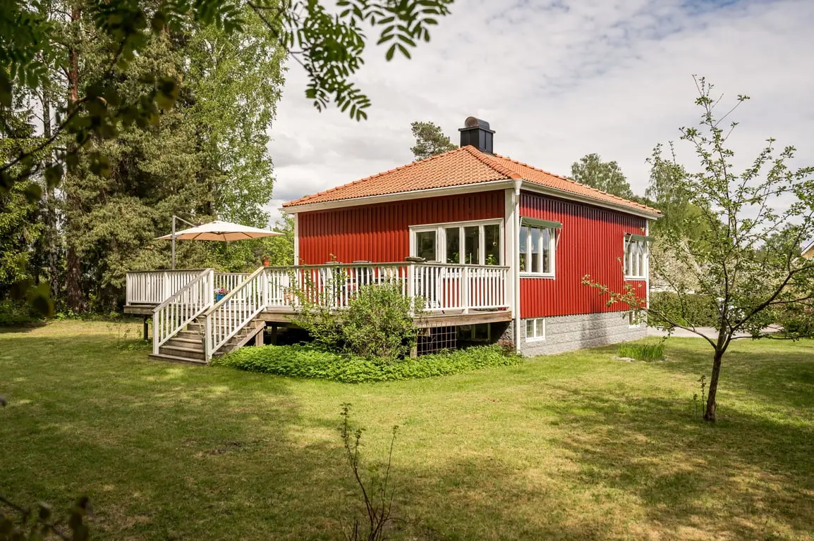 House, Södra Bryggerivägen 42, Hammarö. Photo 1 of 20