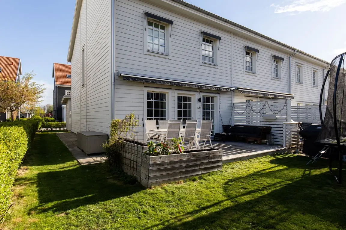 Image 1 of 39 of Ulsavilagatan 14A
