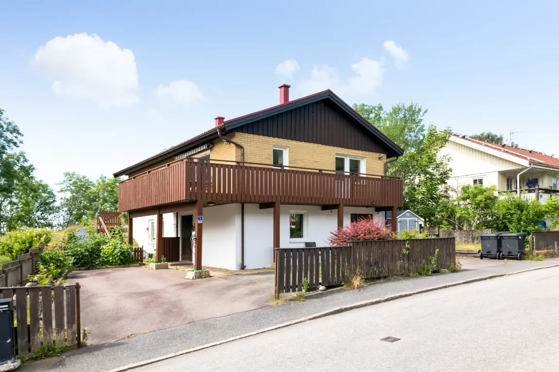 Image 1 of 20 of Hulelycksgatan 10A