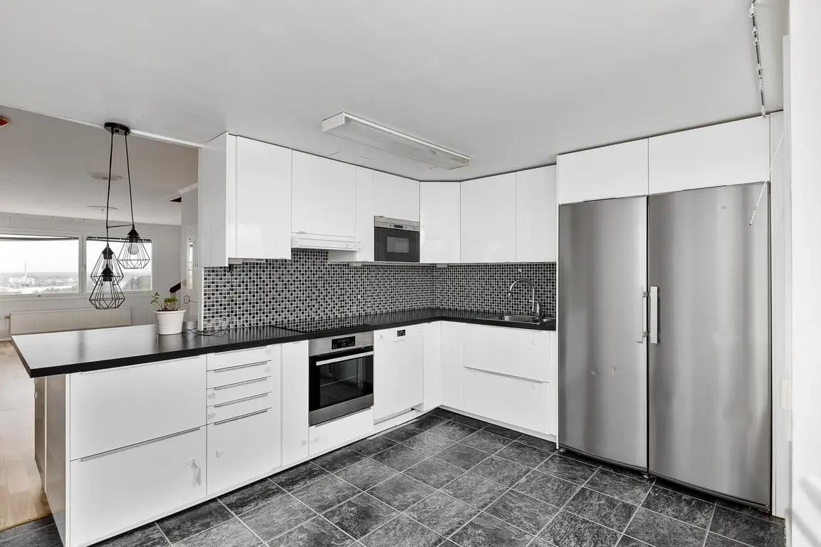 Lägenhet, Granövägen 52, Södertälje. Bild 1 av 22