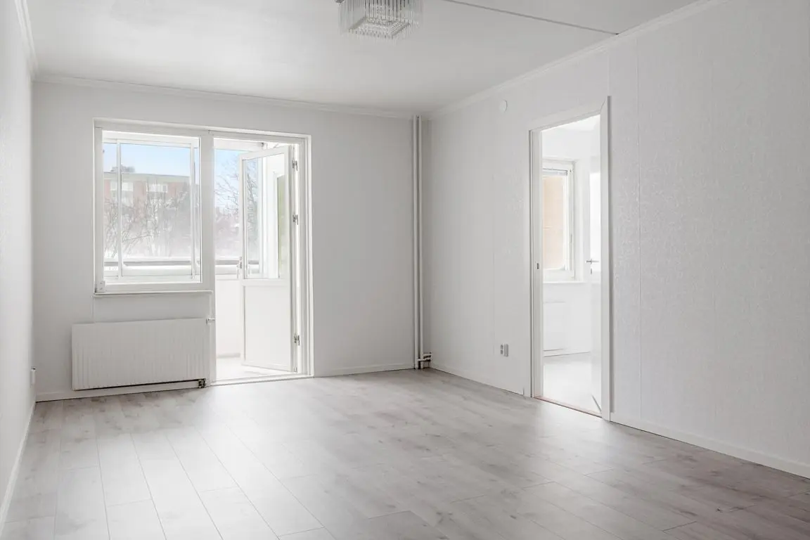 Lägenhet, Fornhöjdsvägen 64, Södertälje. Bild 1 av 12