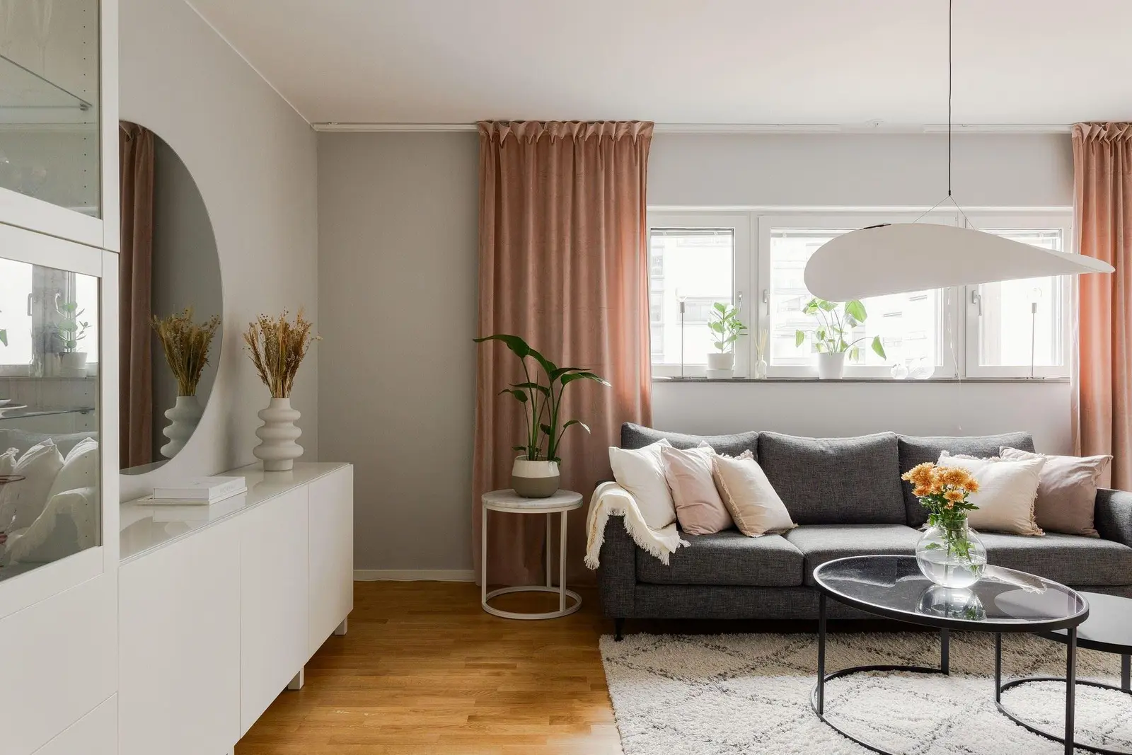 Lägenhet, Södra Järnvägsgatan 4N, Växjö. Bild 1 av 32