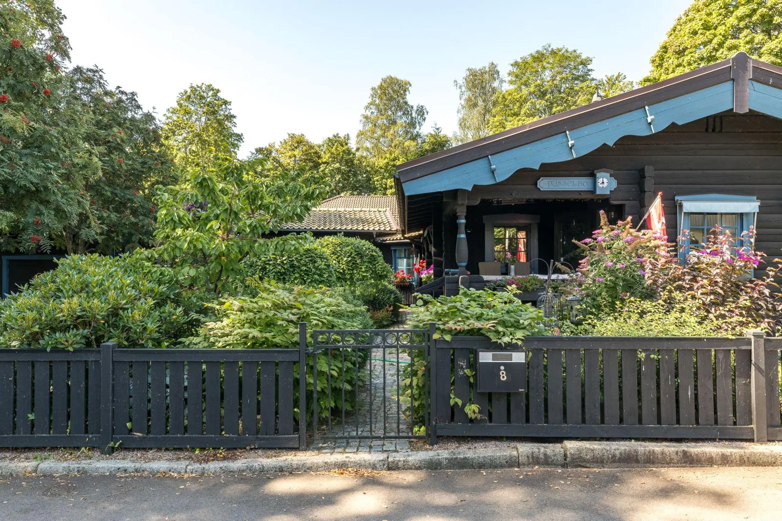 Bild 1 av 40 på Ankarvägen 8