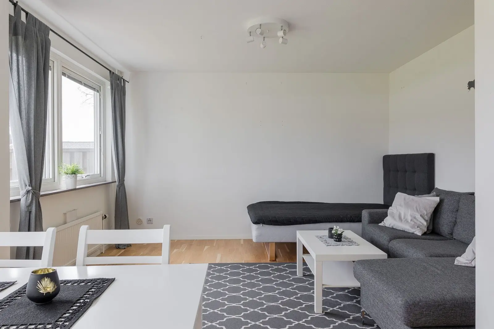 Lägenhet, Österleden 54B, Växjö, Fagrabäck. Bild 1 av 16