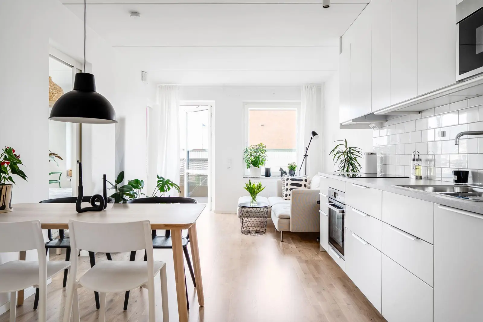 Lägenhet, Lilla Varvsgatan 29A, Malmö. Bild 1 av 20