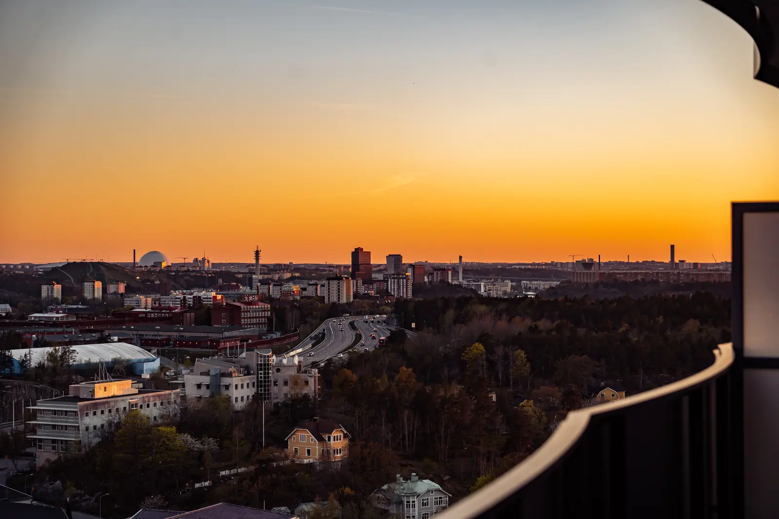 Lägenhet, Tändkulevägen 33, 15tr, Nacka. Bild 1 av 40