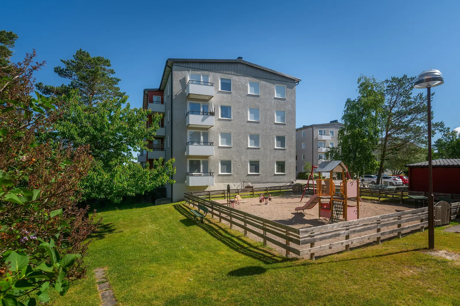Lägenhet, Månstorpsvägen 26, Botkyrka. Bild 1 av 4