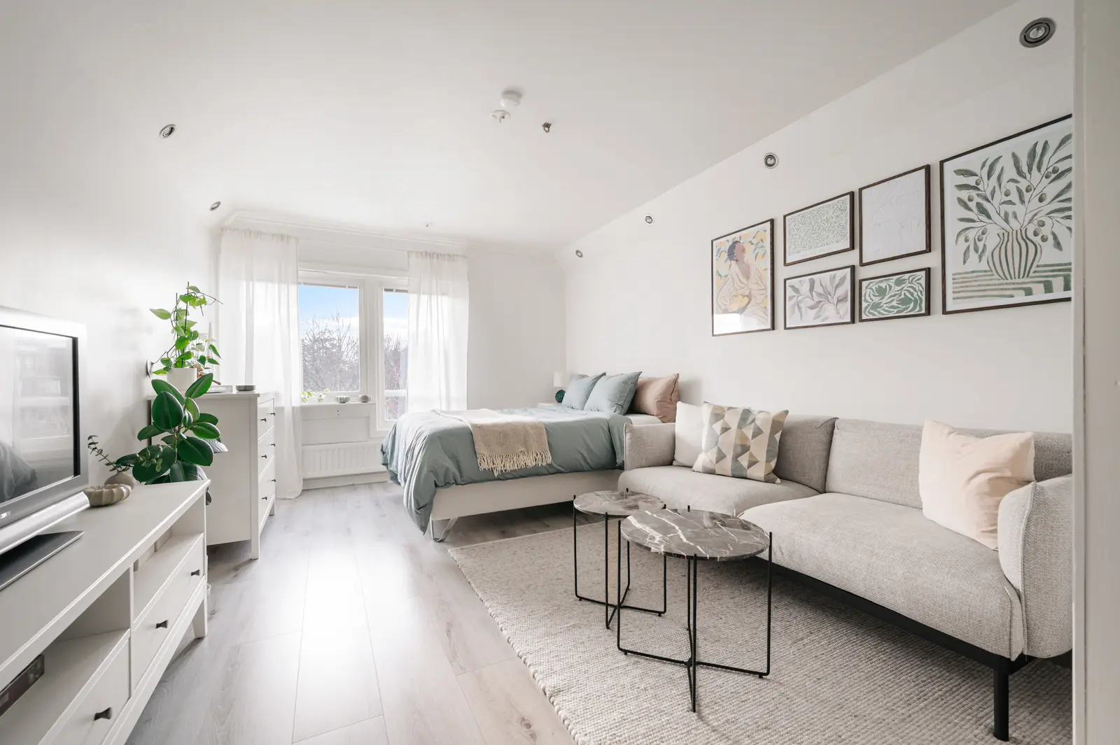 Apartment, Alpvägen 10, Stockholm. Photo 1 of 14