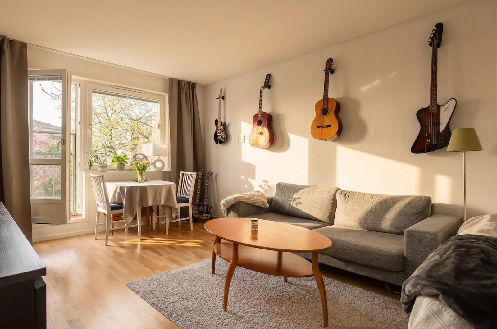 Lägenhet, Edinsvägen 2, Nacka. Bild 1 av 22