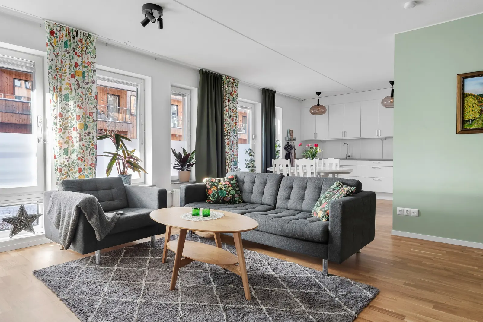 Lägenhet, Prefektgatan 6, Uppsala. Bild 1 av 26