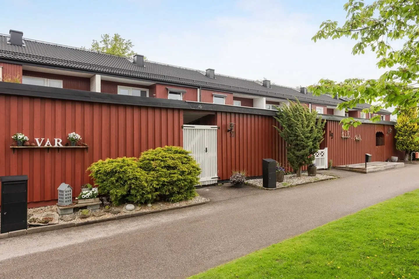 Bild 1 av 28 på Leverstadsvägen 21