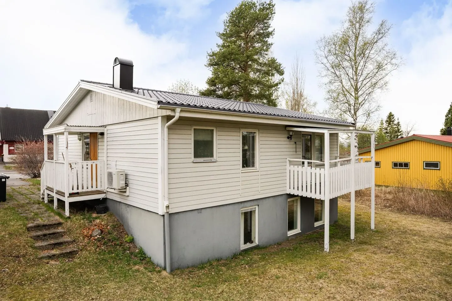 Bild 1 av 38 på Redargatan 19