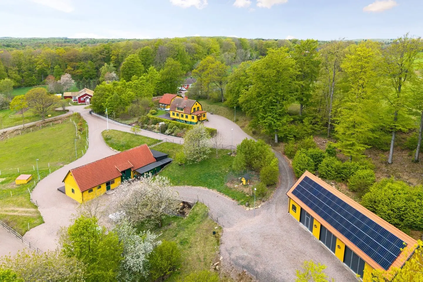 Gård, Faxerödsvägen 112, Ängelholm. Bild 1 av 31