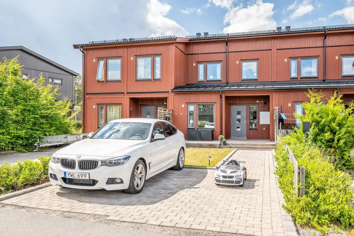 Bild 1 av 39 på Ruffvägen 28
