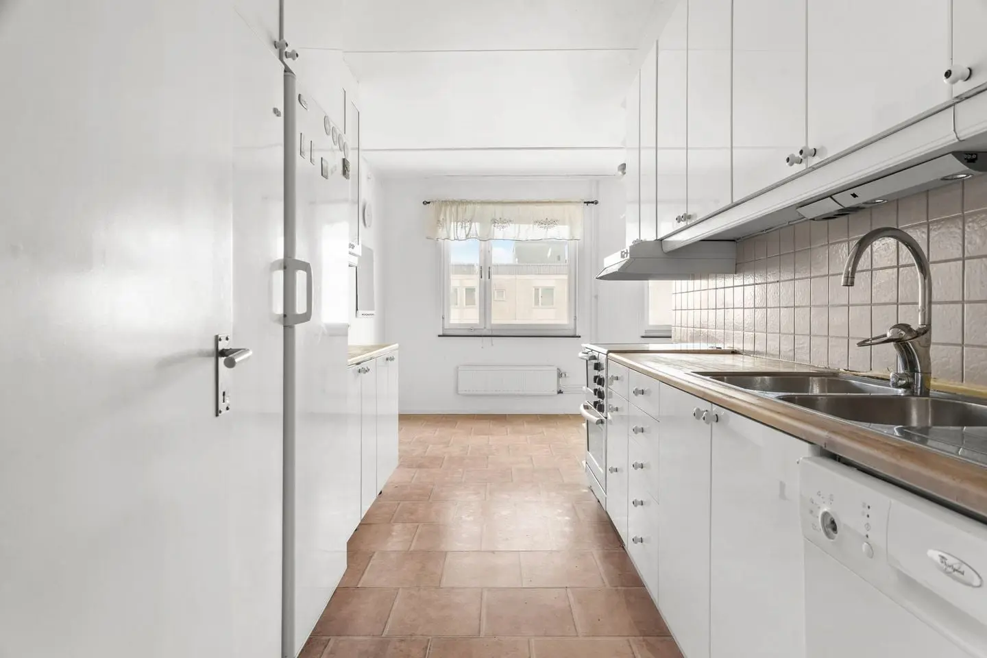 Apartment, Skäftingebacken 8, 5tr, Stockholm. Photo 1 of 32