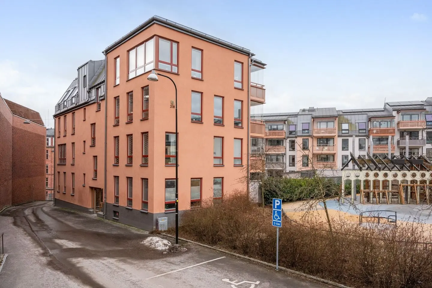 Lägenhet, Mäster Påvels gränd 7B, Norrköping. Bild 1 av 16