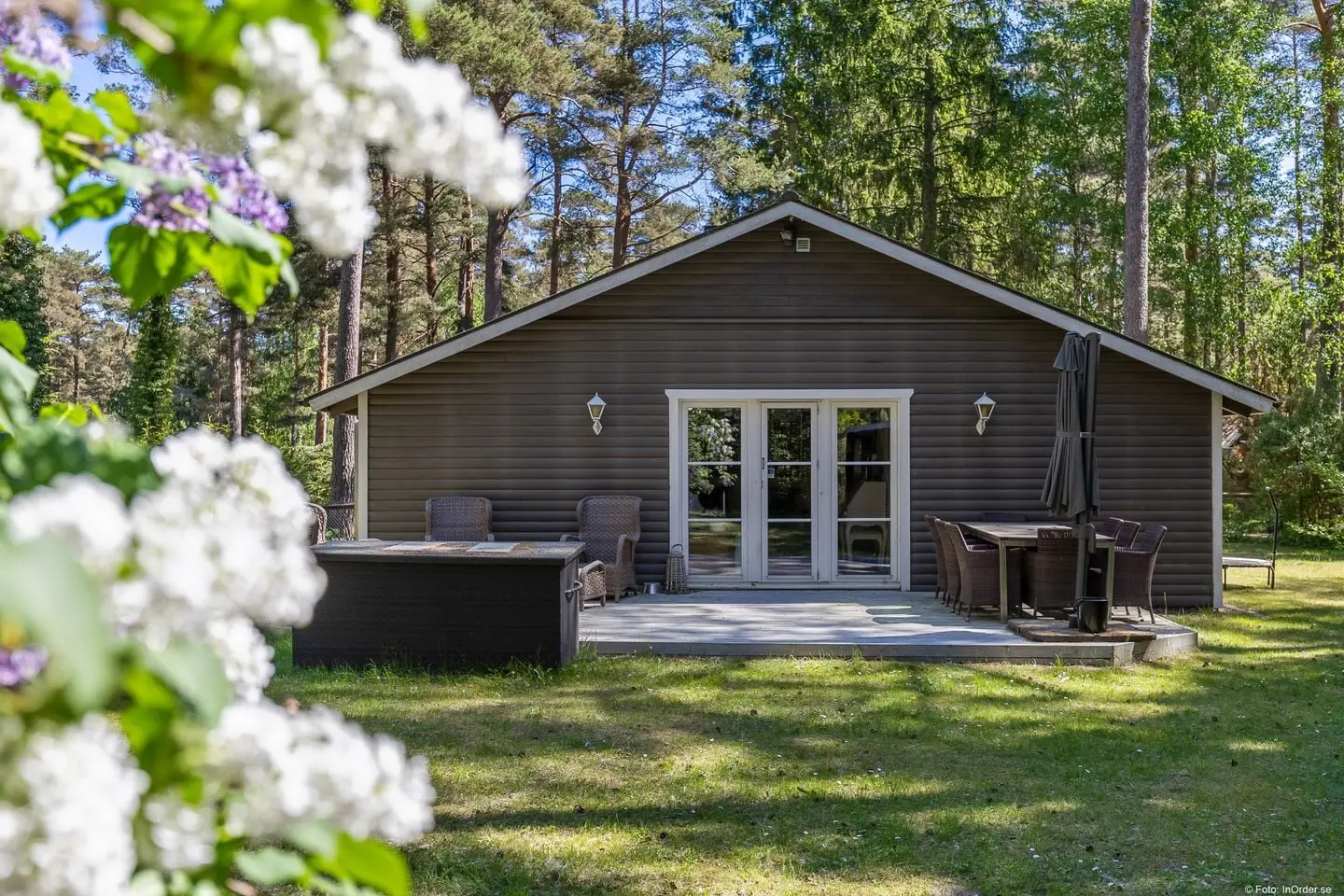 Bild 1 av 24 på Bofinkstigen 1