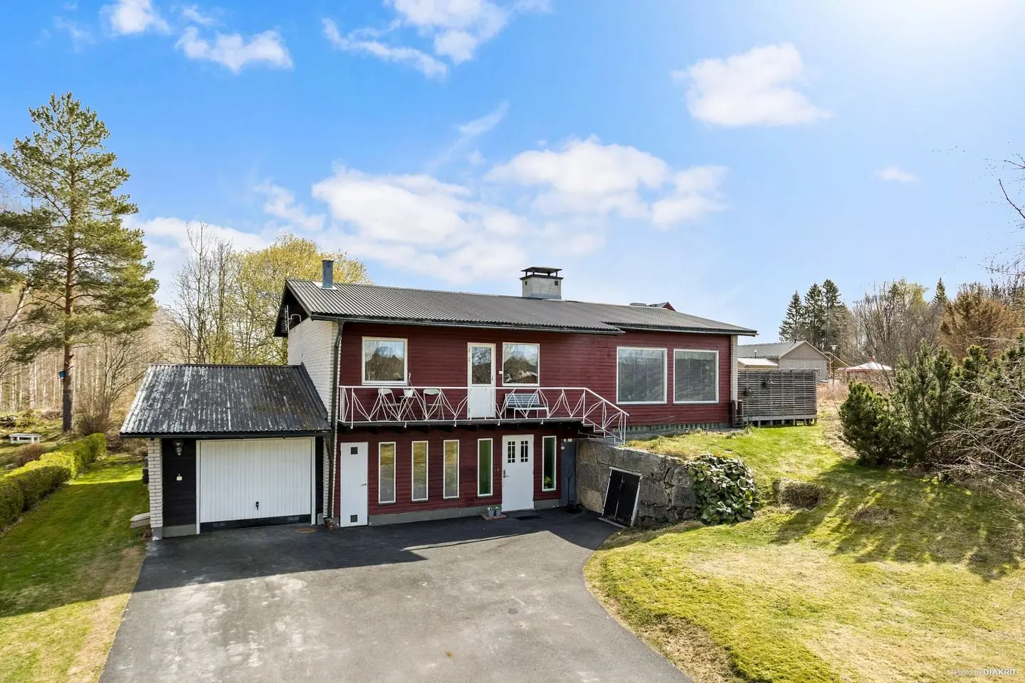 Bild 1 av 25 på Ungmansvägen 36