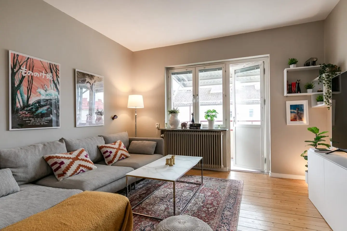 Lägenhet, Hertig Karls allé 56A, Örebro. Bild 1 av 20