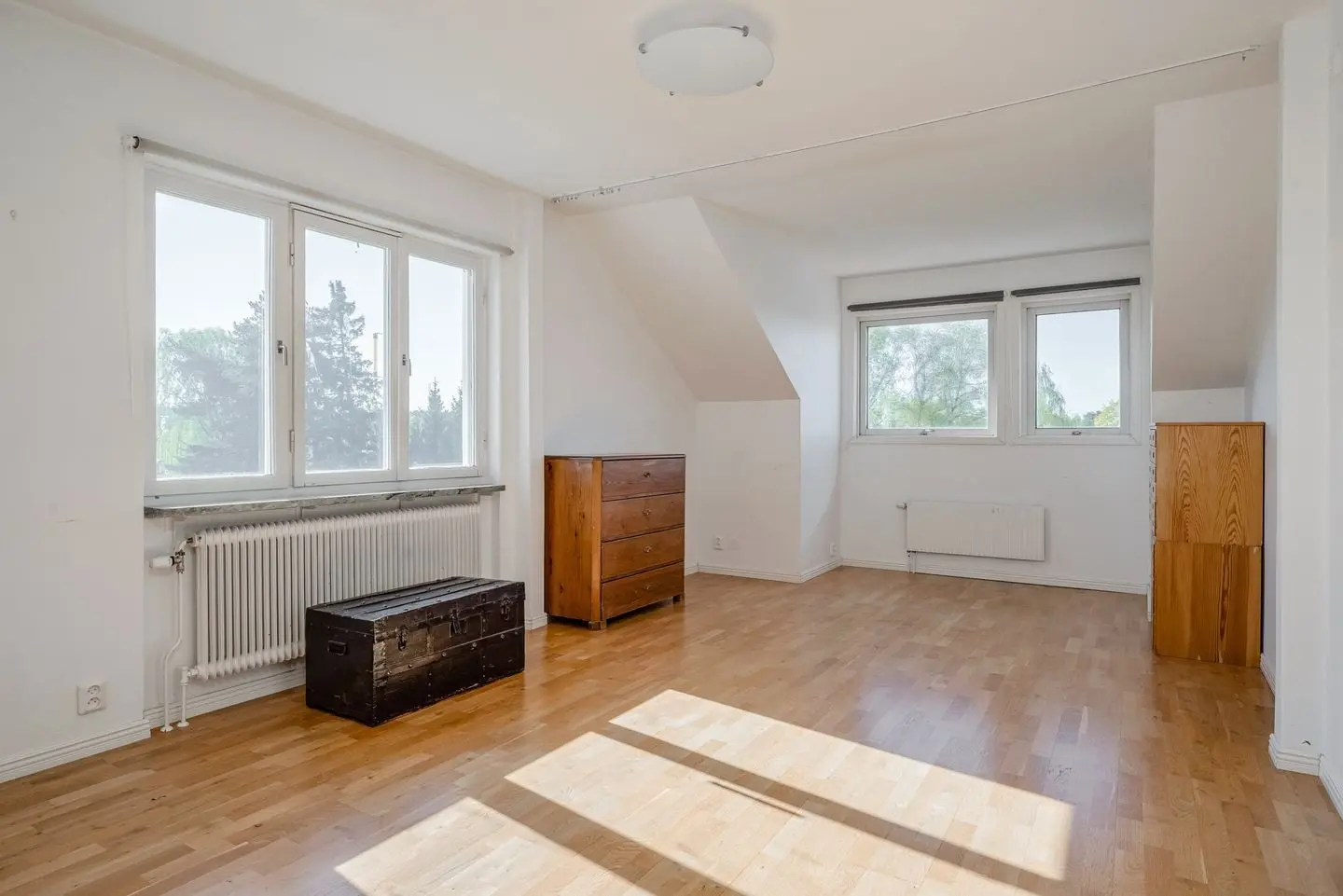 Lägenhet, Allévägen 21, Vallentuna. Bild 1 av 18