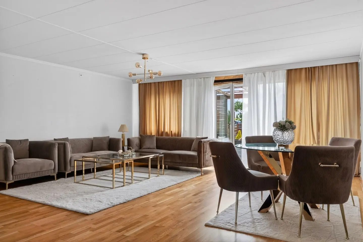 Lägenhet, Malörtsgatan 137, Göteborg. Bild 1 av 36
