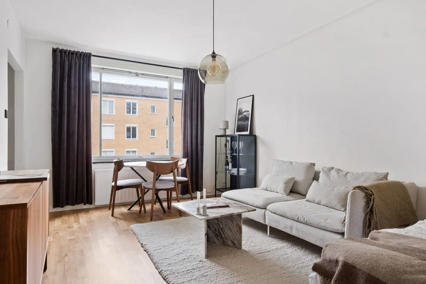 Lägenhet, Tivedsvägen 1, Lidingö. Bild 1 av 32