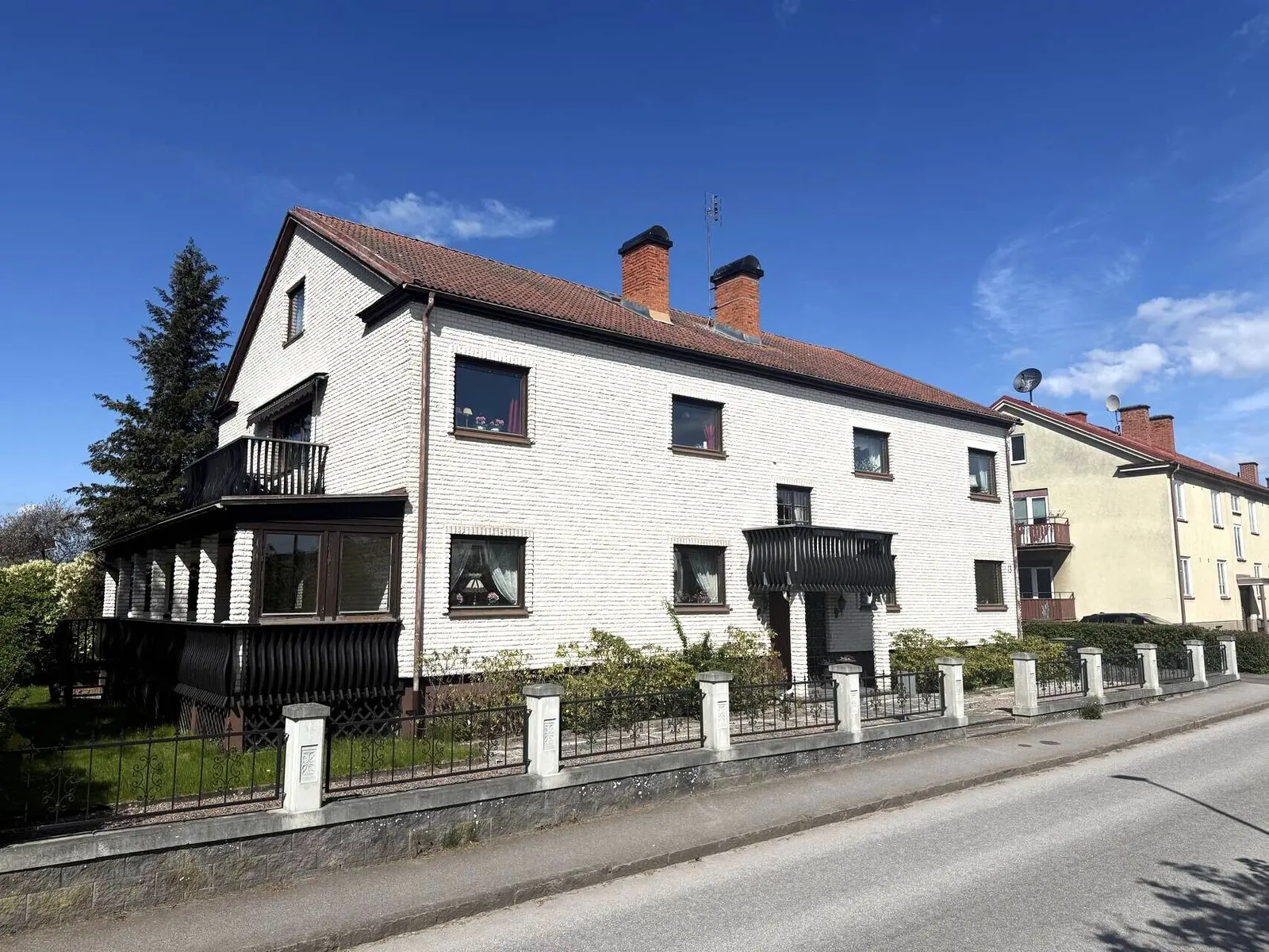 Villa, S:t Sigfridsgatan 13, Skara. Bild 1 av 20