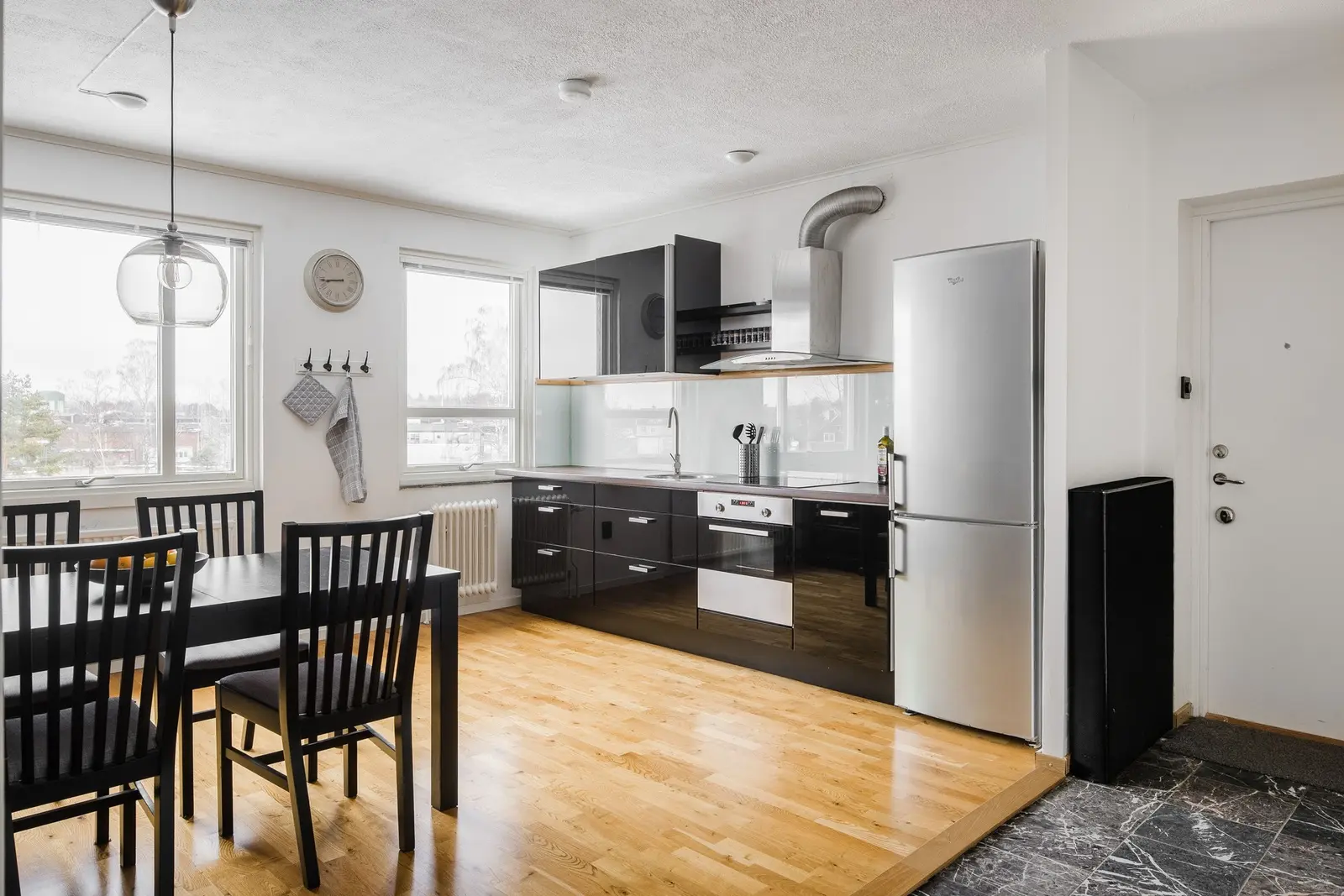Lägenhet, Djurgårdsvägen 11 B, Bågen. Bild 1 av 20