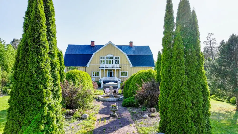 Villa, Lindsbro 124, Östervåla. Bild 1 av 20
