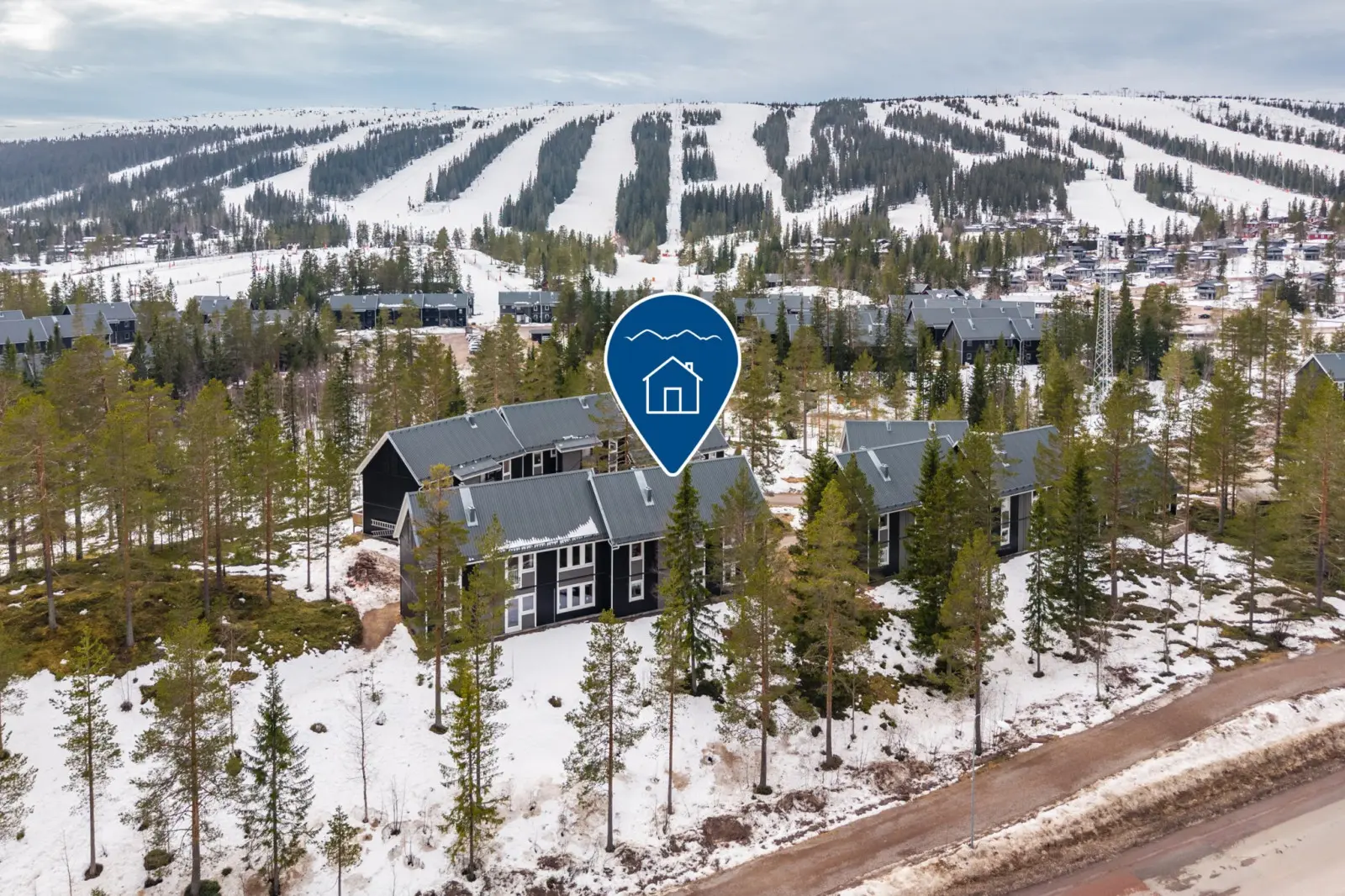 Lägenhet, Vasabyn 837Ö, Malung-Sälen. Bild 1 av 32