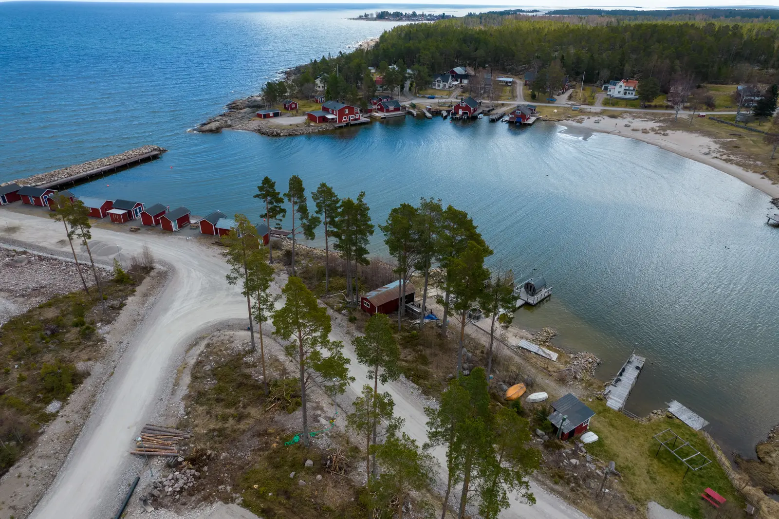 Tomt / mark, Morängsviken 308, LP: 2026-05-29
                        U: 2026-07-02
                        FP: 2026-03-10. Bild 1 av 6